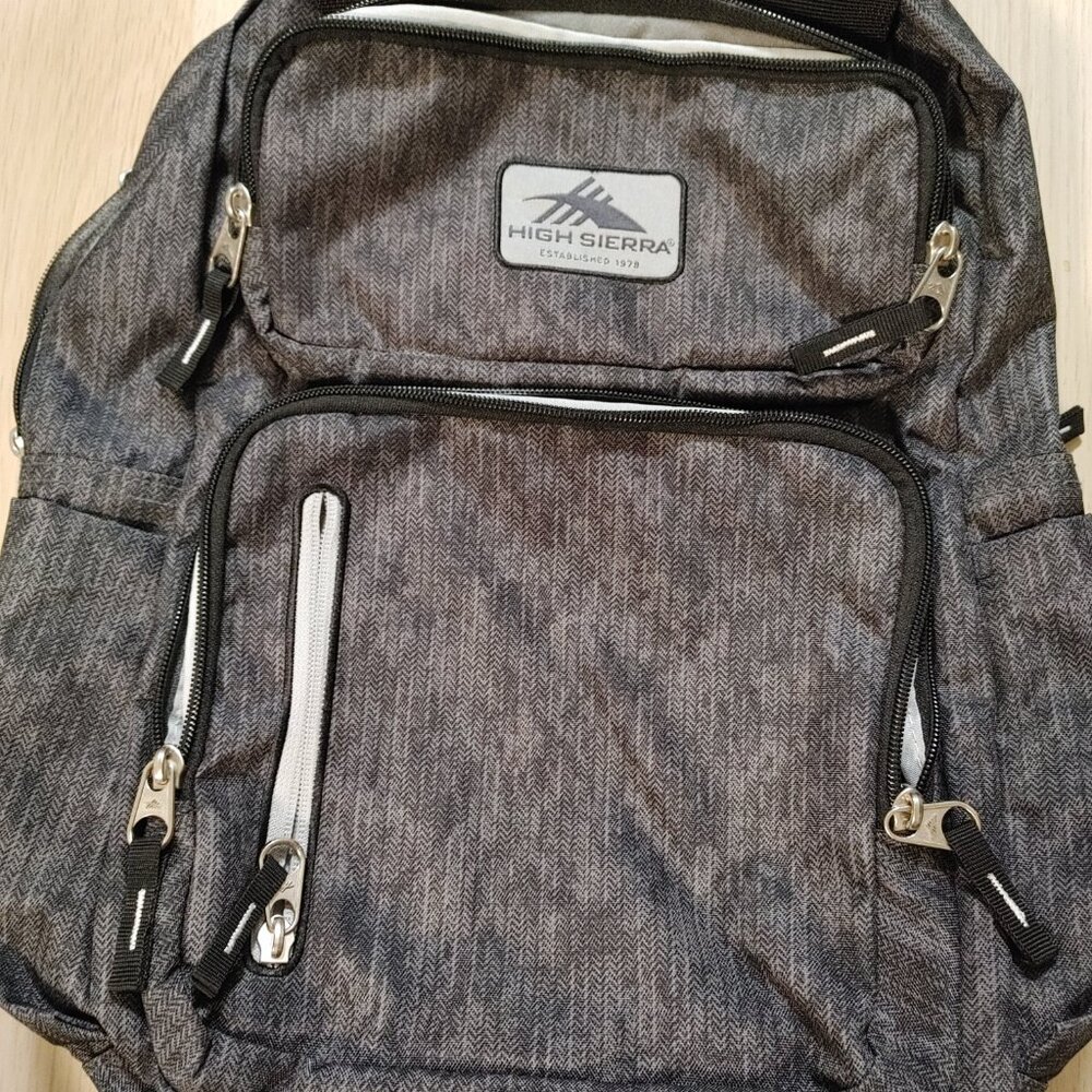 High Sierra Back-Pack